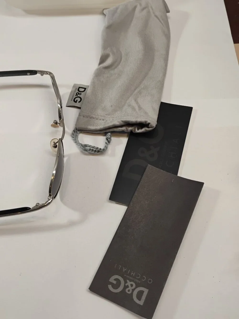 VINTAGE DOLCE & GABBANA DG 2012 Sunglasses with Hard Case Dust Bag Papers Y2K